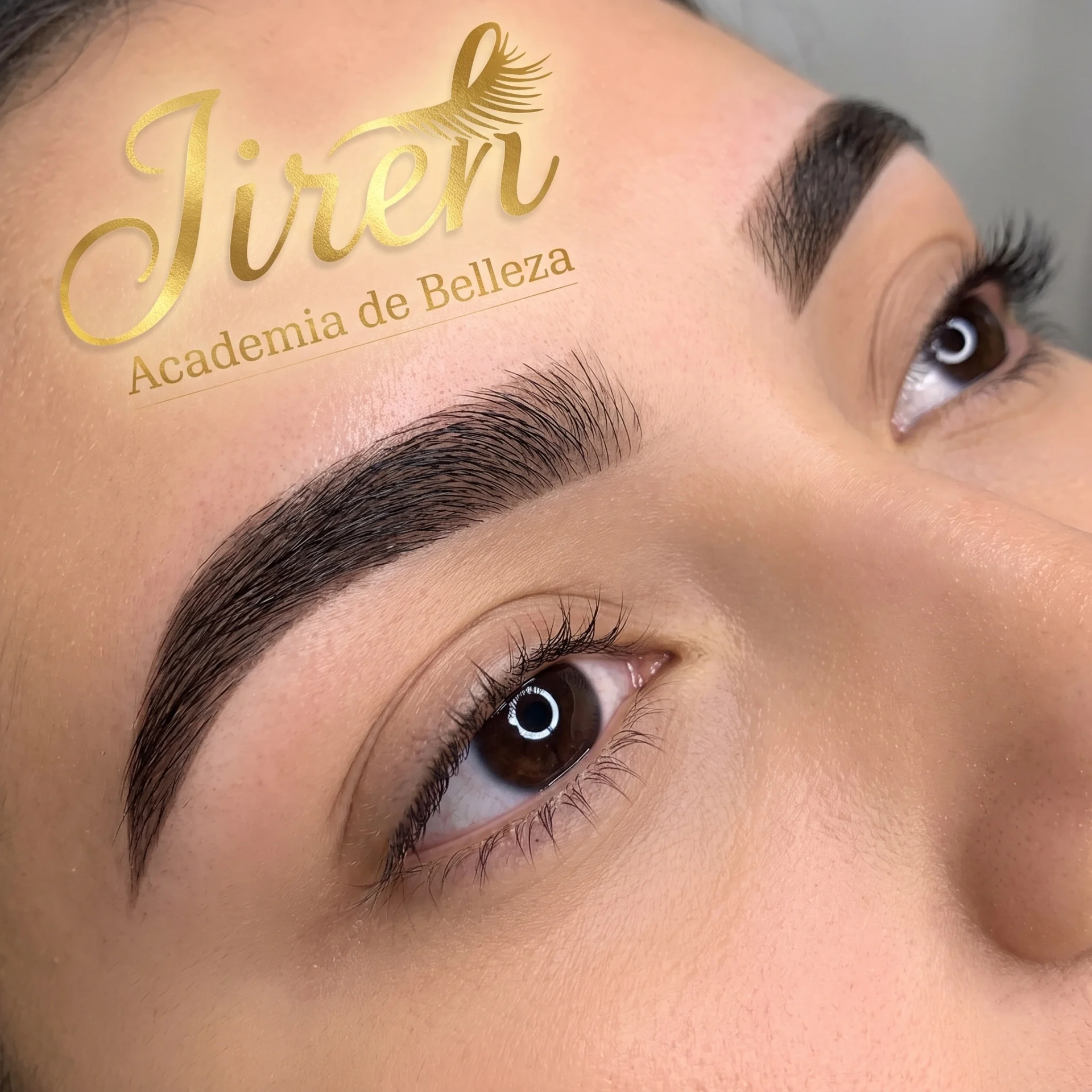 Curso de Cejas en la Academia de Belleza Jireh